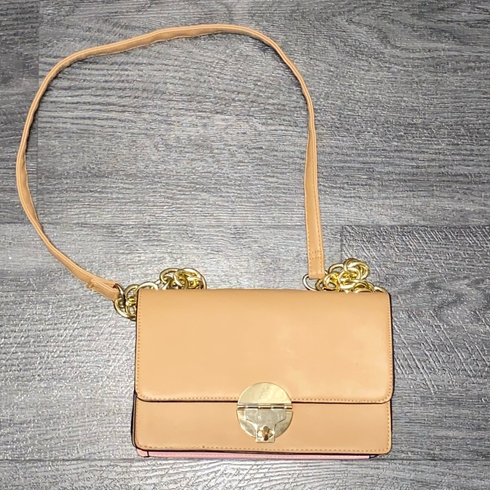 Crossbody bag in tan